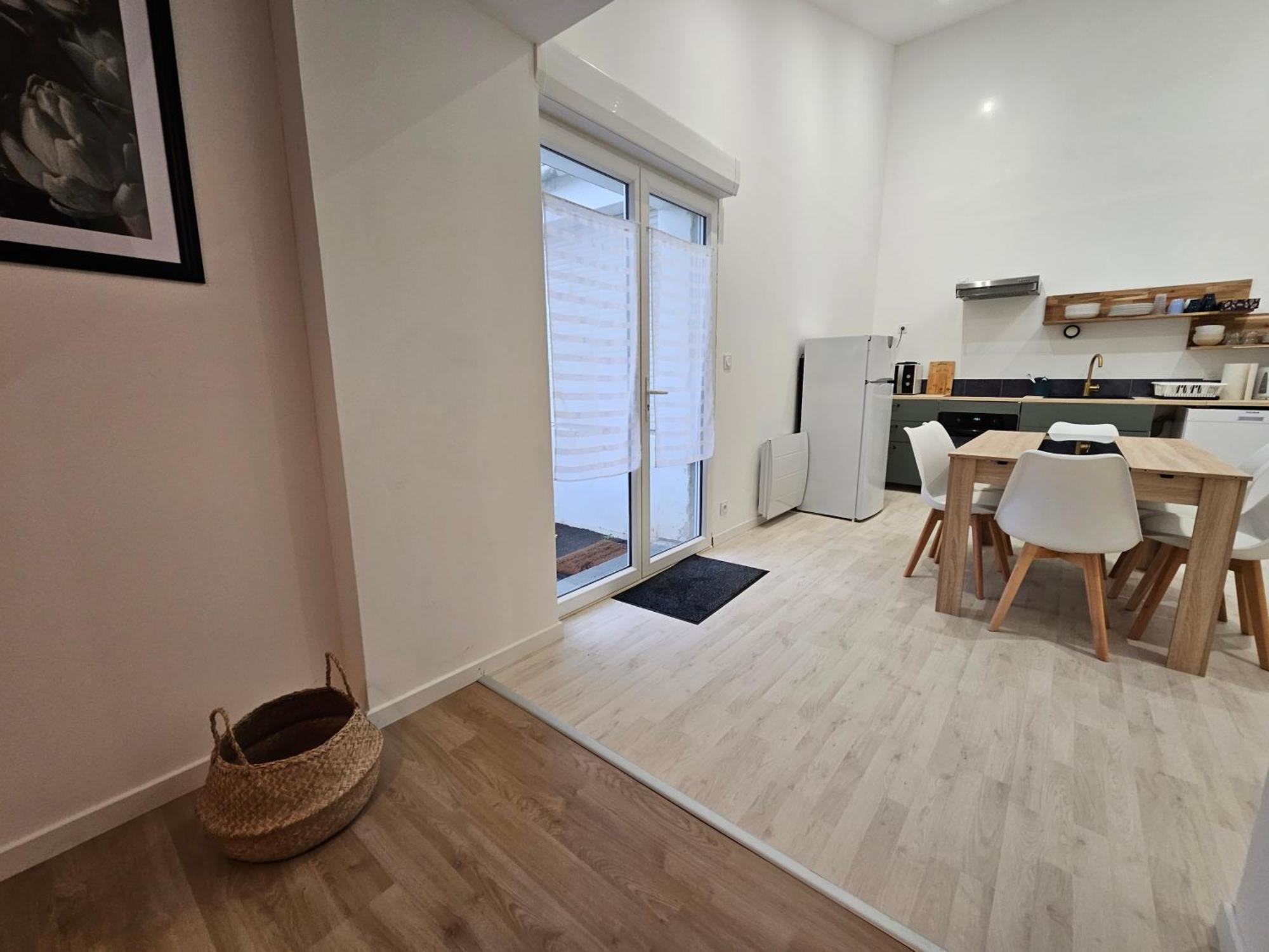 Grande Maison Plain Pied De 6 Hyper Centre Et 300m De La